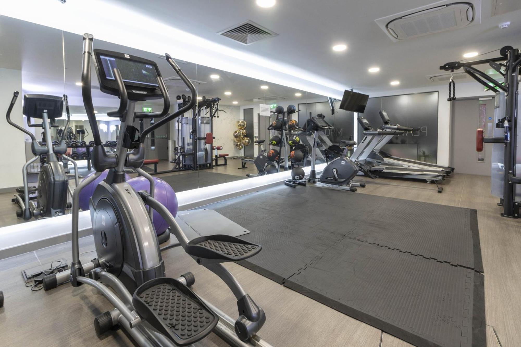 דירות אקסטר Linacre 1&2 - One And Two Bed Flat Behind The Cathedral With Free Parking And Fast Wifi מראה חיצוני תמונה