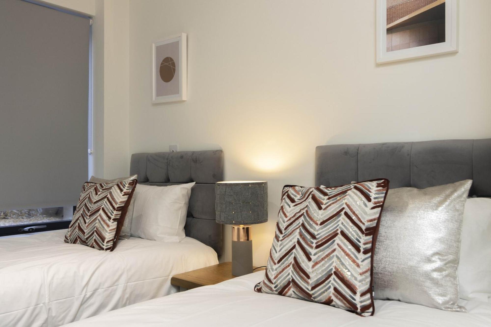 דירות אקסטר Linacre 1&2 - One And Two Bed Flat Behind The Cathedral With Free Parking And Fast Wifi מראה חיצוני תמונה