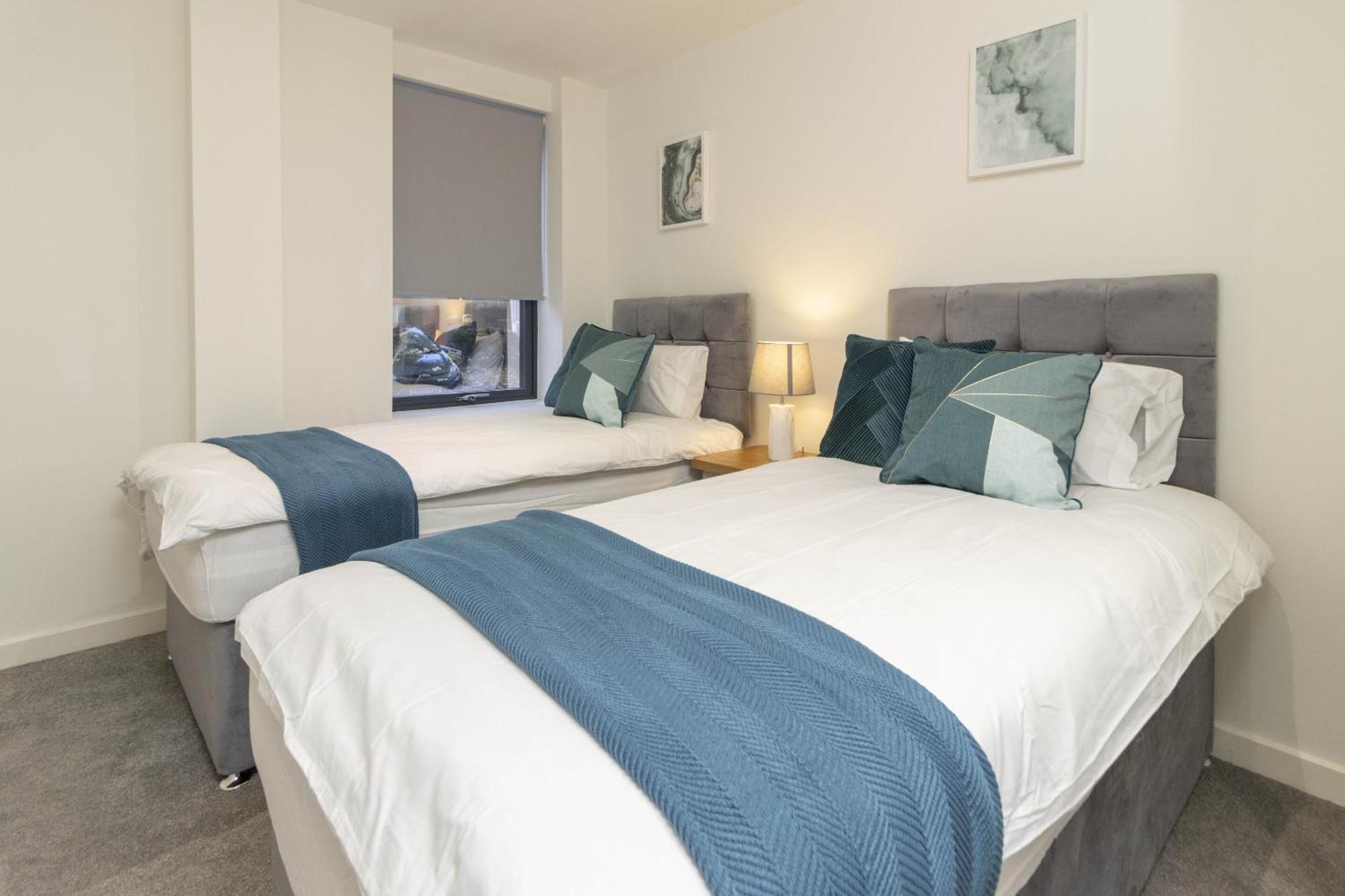 דירות אקסטר Linacre 1&2 - One And Two Bed Flat Behind The Cathedral With Free Parking And Fast Wifi חדר תמונה